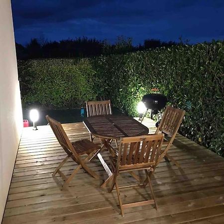 Maisonnette Avec Terrasse Argences Luaran gambar