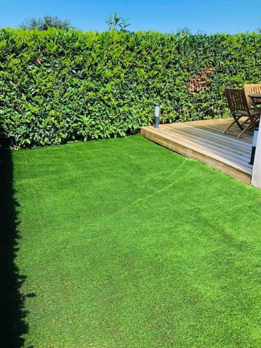 Maisonnette Avec Terrasse Argences Luaran gambar